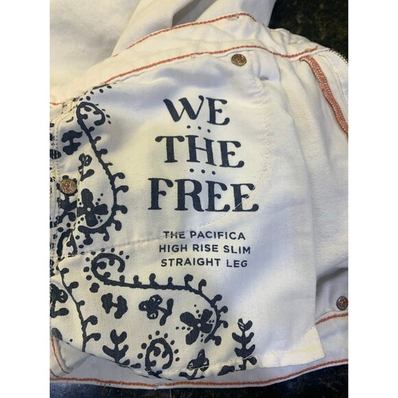 We The Free Pacifica High Rise Straight Leg Jeans Raw Hem 31 Dust it Off Wash - Picture 7 of 10